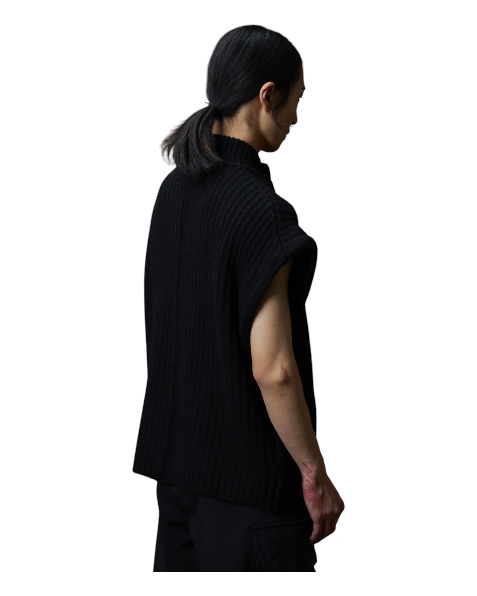 Devoa Knit Vest Black - Image 4
